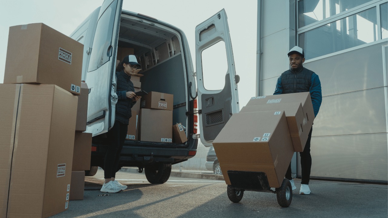 Advantages of Outsourcing Your Logistics to a 3PL Provider